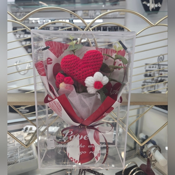 Crocheted Valentines Bouquet - Picture 3 of 5